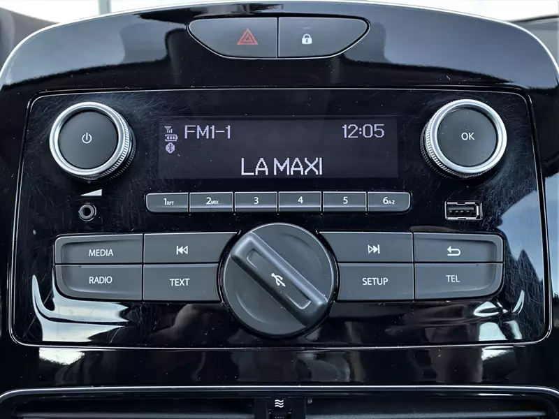 Renault Clio Business Energy TCe 75cv 18 75 CV Manual